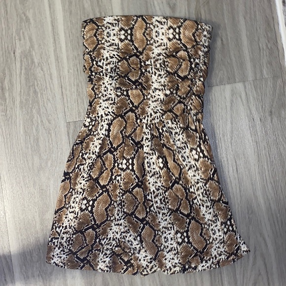 snakeskin romper - Picture 2 of 2